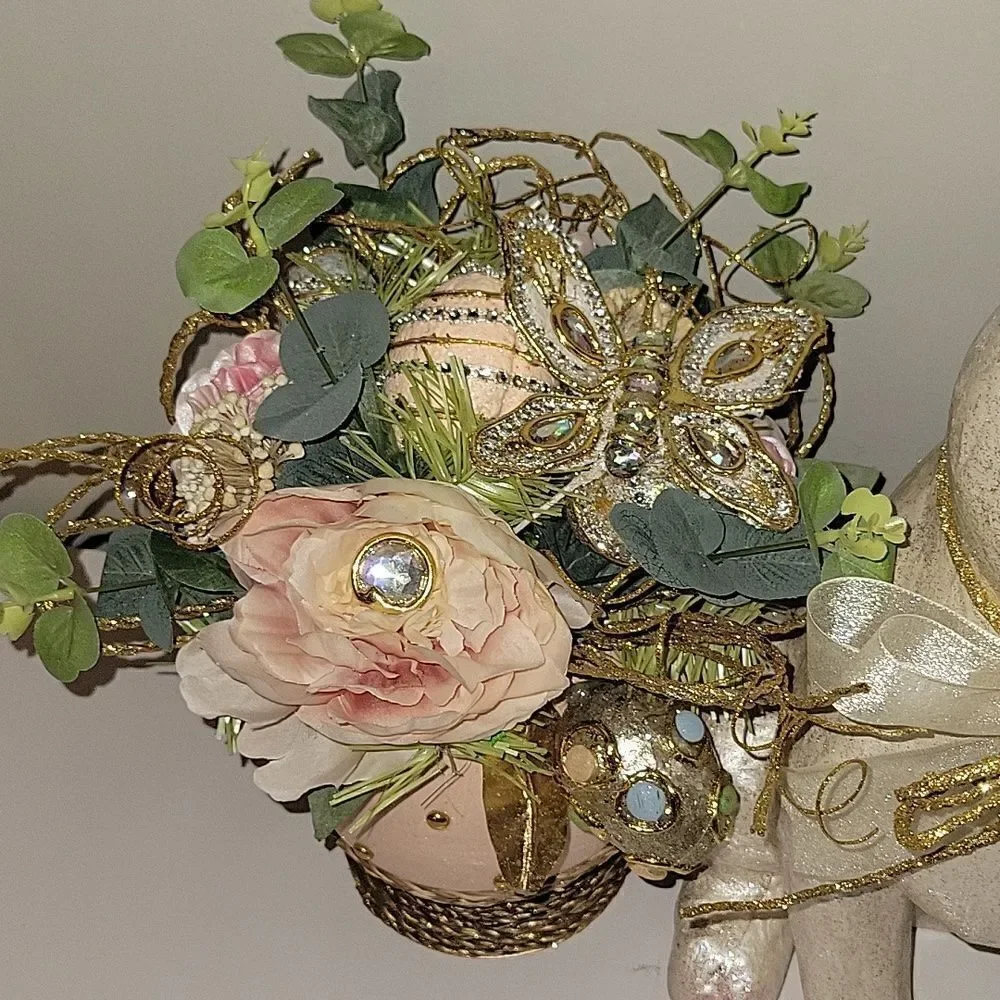 PIER1 EASTER IVORY CAPIZ FLORAL BUTTERFLY EGG GLAMOUR BUNNY CENTERPIECE PIER One